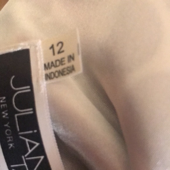 White and black polka dots dress - Picture 5 of 5